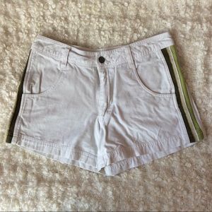 Vintage 90’s 100% cotton white shorts with stripes